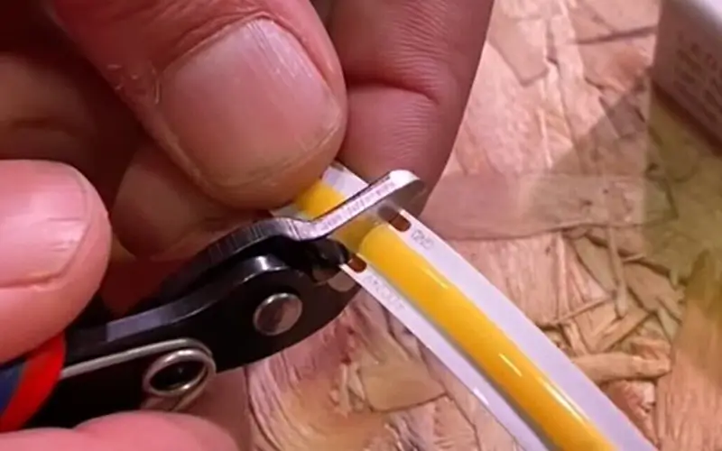 How to cut COB LED strips